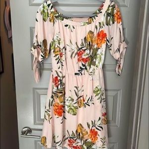 Women’ strapless floral dress. Size Small.